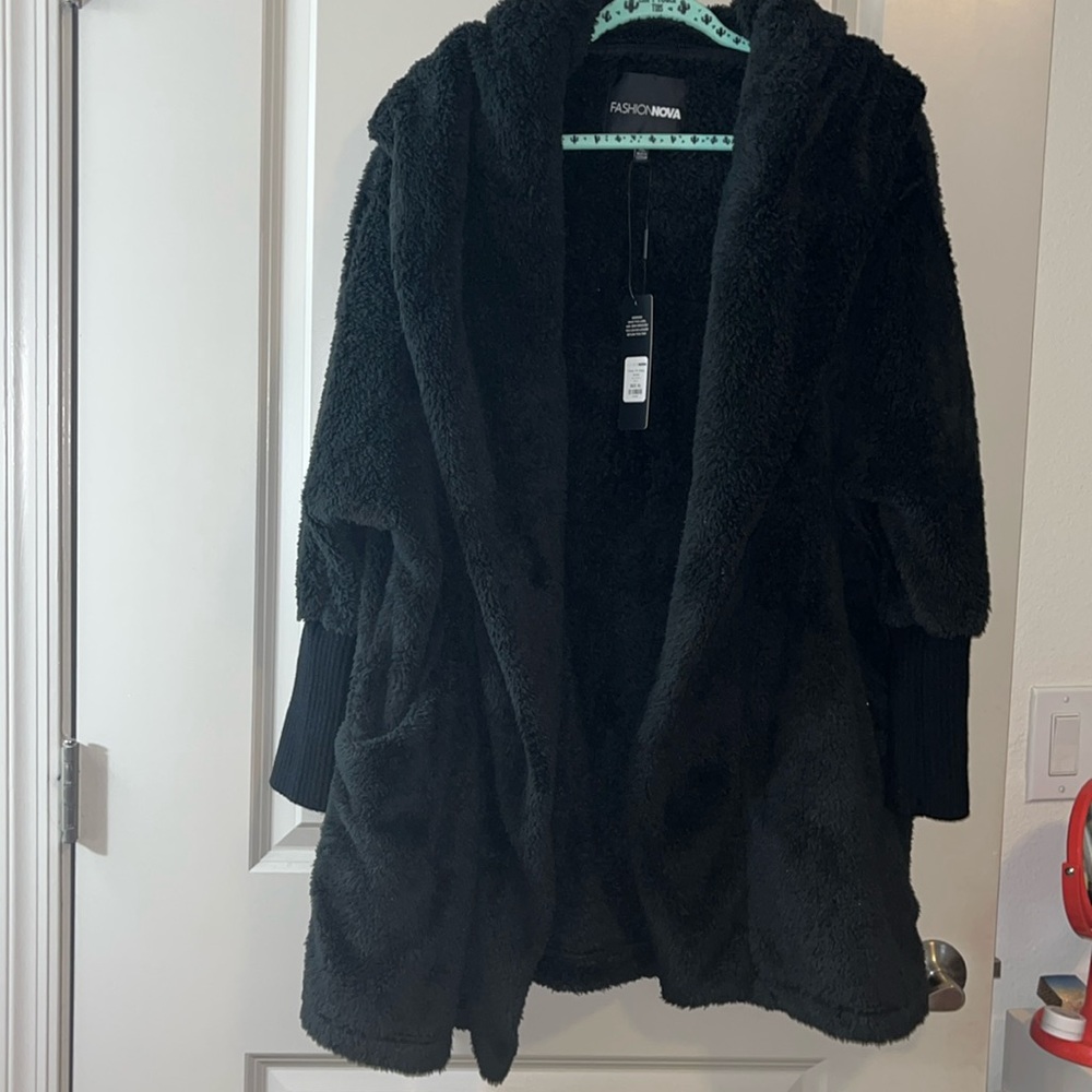 NWT fashion nova faux fur